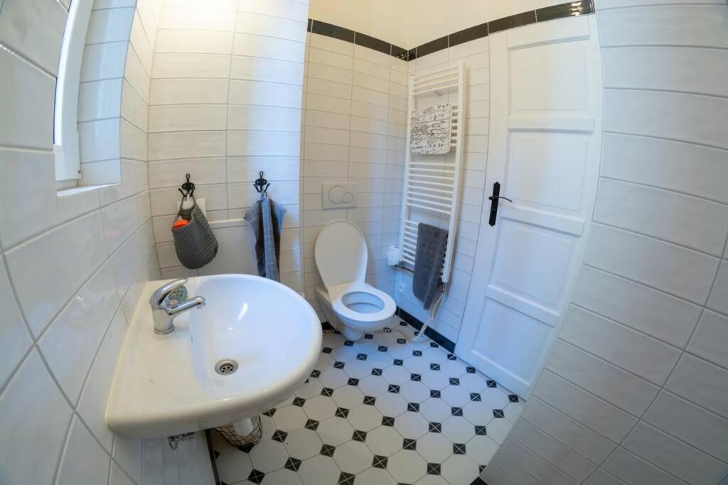 Stylovy Apartman V Centru Nachoda Extérieur photo